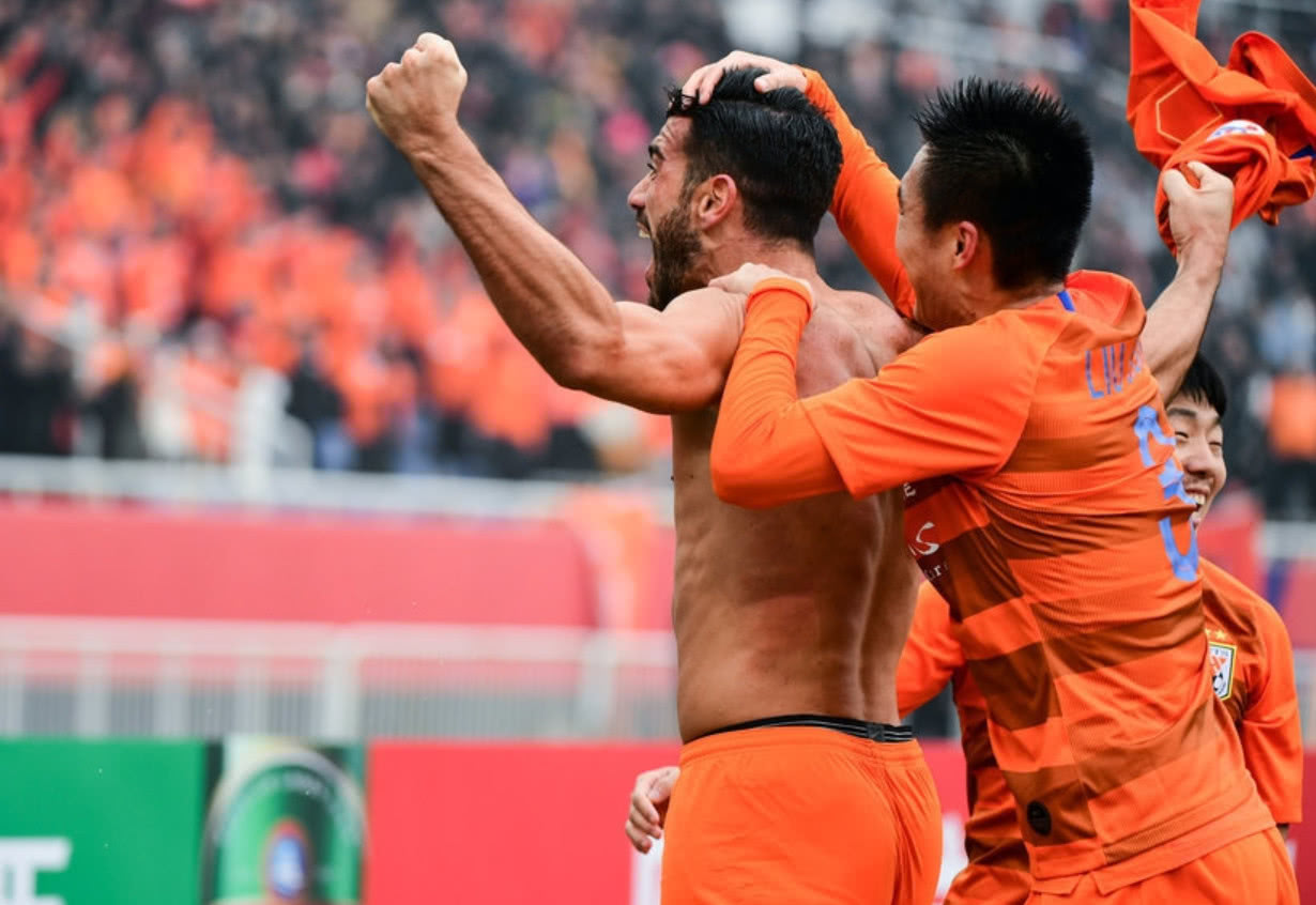  加时末段亚冠传出新动向，利物浦扳平良机，管理层表态——震撼外界，医务组通报恢复